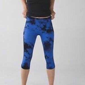 Lululemon in the flow cropped leggings